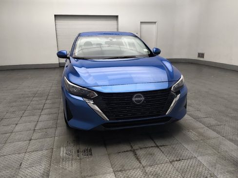 Used 2025 Nissan Sentra SV FWD image 14
