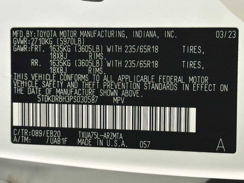 Used 2023 Toyota Highlander XLE AWD/4WD image 32