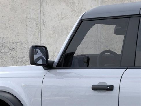 New 2025 Ford Bronco 4-Door image 21