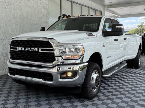 Used 2024 RAM 3500 Big Horn image 3
