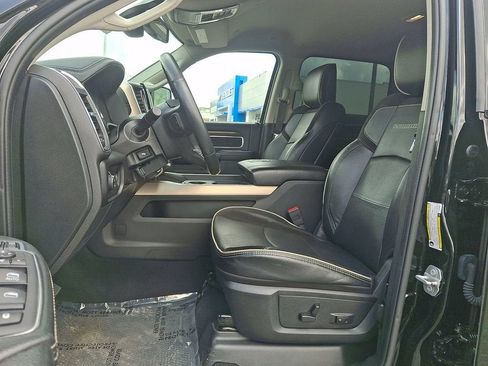 Used 2024 RAM 2500 Laramie AWD/4WD image 13