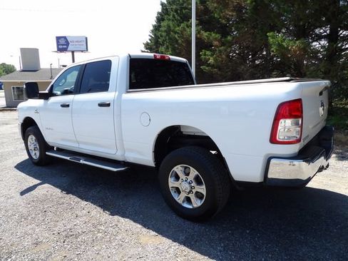 Used 2024 RAM 2500 Big Horn AWD/4WD image 3