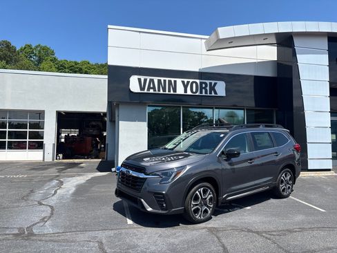 New 2026 Subaru Ascent Limited AWD/4WD image 1
