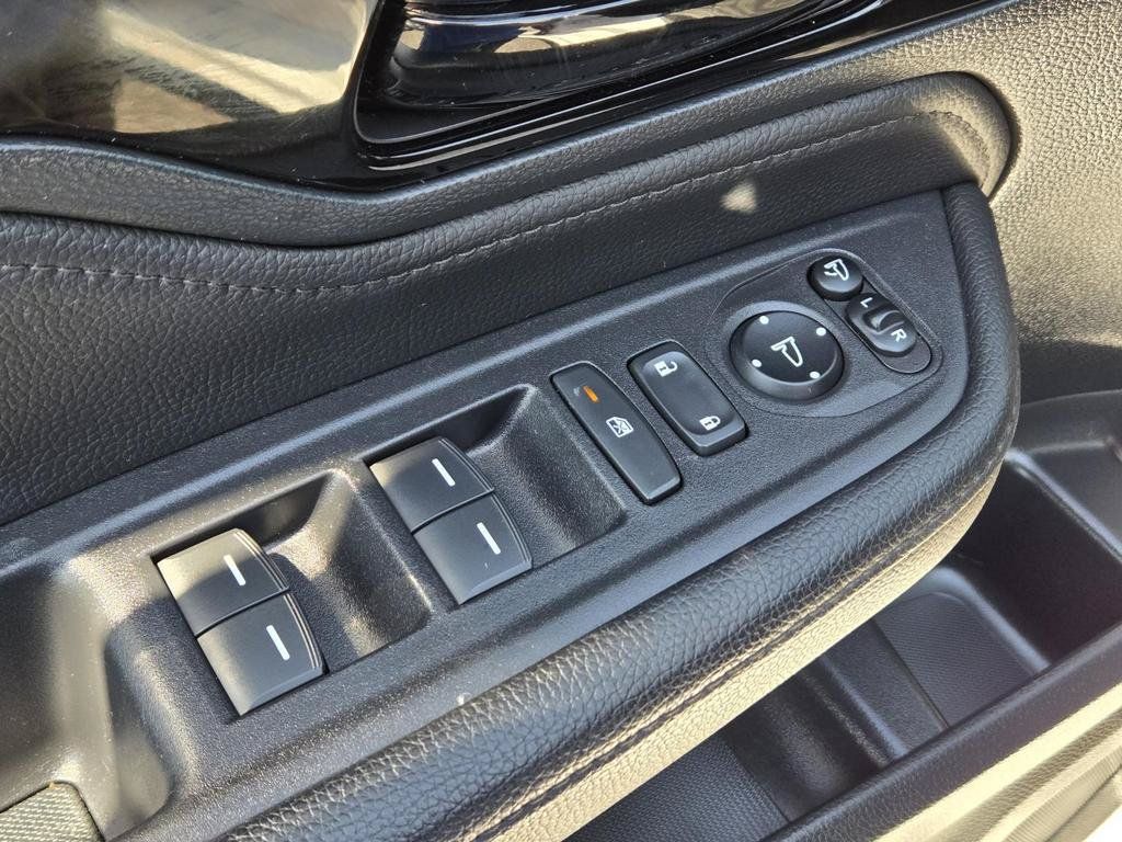 Used 2024 Honda Odyssey Elite image 14