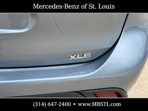 Used 2022 Toyota Highlander XLE FWD image 10