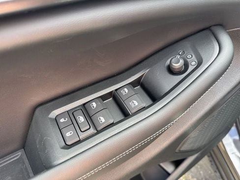 New 2026 Jeep Grand Cherokee L Laredo RWD image 15