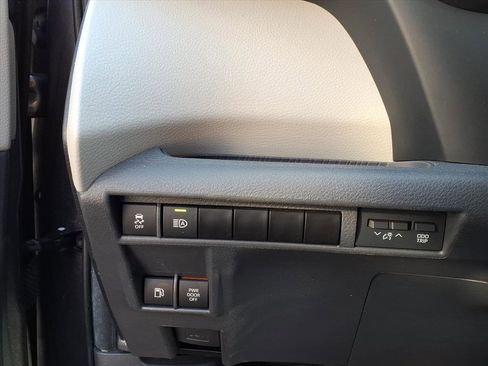 Certified 2024 Toyota Sienna XLE image 18