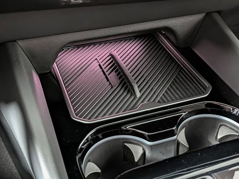 Used 2025 BMW 530i xDrive w/ Premium Package image 35