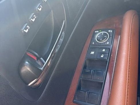 Used 2013 Lexus RX 350 AWD w/ Premium Pkg image 19