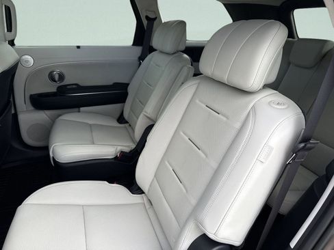 New 2026 Hyundai Palisade Calligraphy FWD image 14