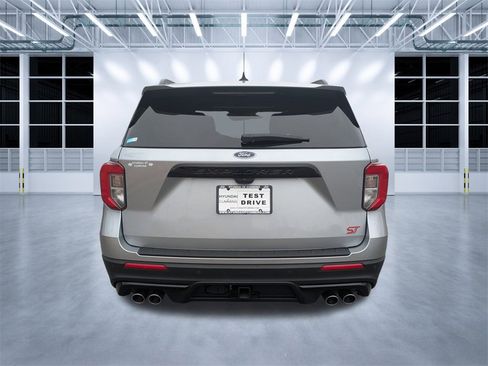 Used 2023 Ford Explorer ST w/ Equipment Group 401A image 5