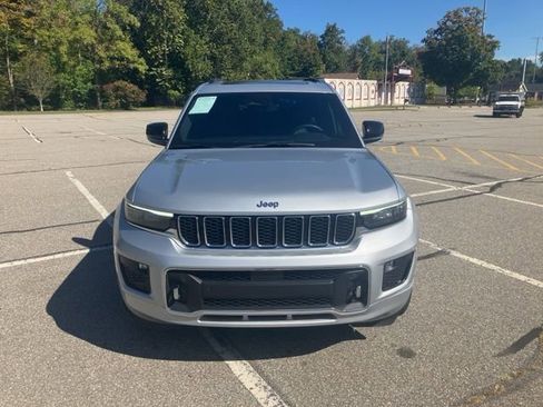 Used 2023 Jeep Grand Cherokee L Overland AWD/4WD image 2