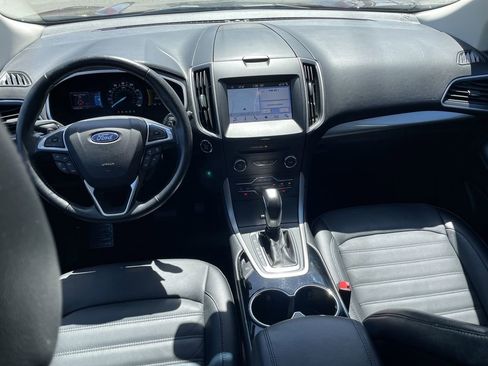 Used 2018 Ford Edge SEL w/ Equipment Group 201A AWD/4WD image 15