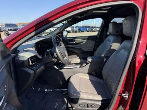 Used 2024 Buick Envista Avenir image 11