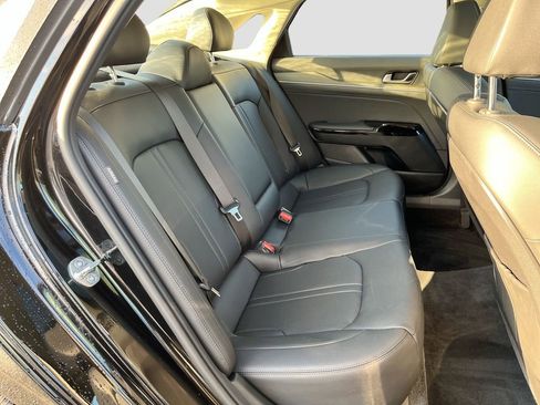 Used 2025 Kia K5 EX image 29