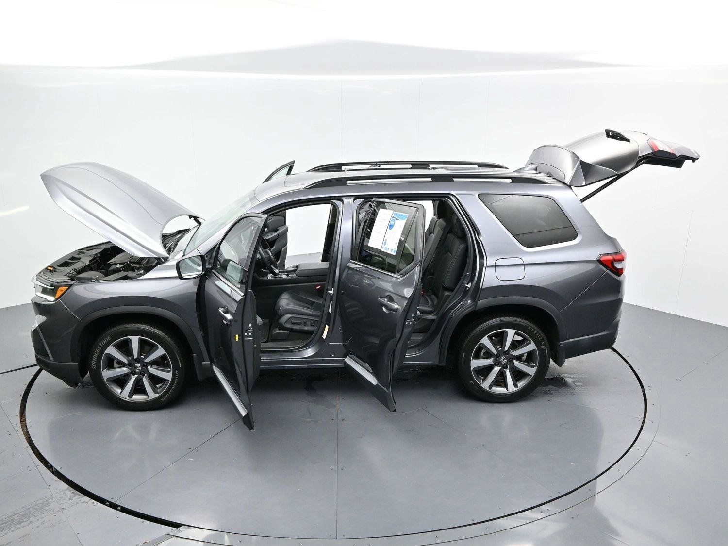 Used 2024 Honda Pilot Touring image 46