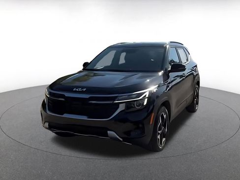 Used 2025 Kia Seltos S image 7