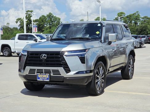 Used 2024 Lexus GX 550 w/ Accessory Package (Z1) AWD/4WD image 3