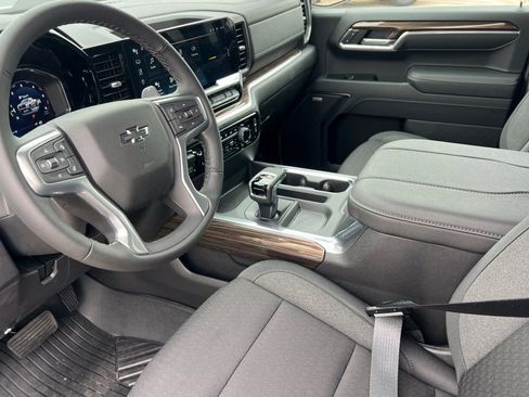 New 2026 Chevrolet Silverado 1500 LT Trail Boss w/ Convenience Package II AWD/4WD image 7