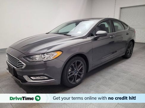 Used 2018 Ford Fusion SE w/ Equipment Group 201A FWD image 1