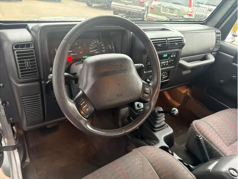 Used 2000 Jeep Wrangler Sport AWD/4WD image 2