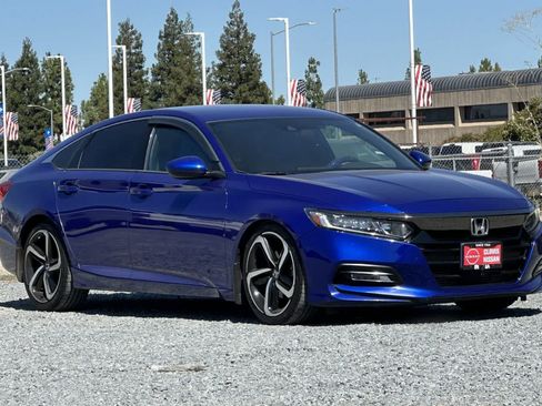 Used 2018 Honda Accord Sport image 10