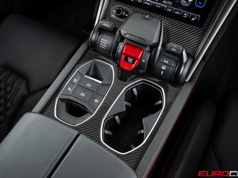 Used 2023 Lamborghini Urus Performante AWD/4WD image 37