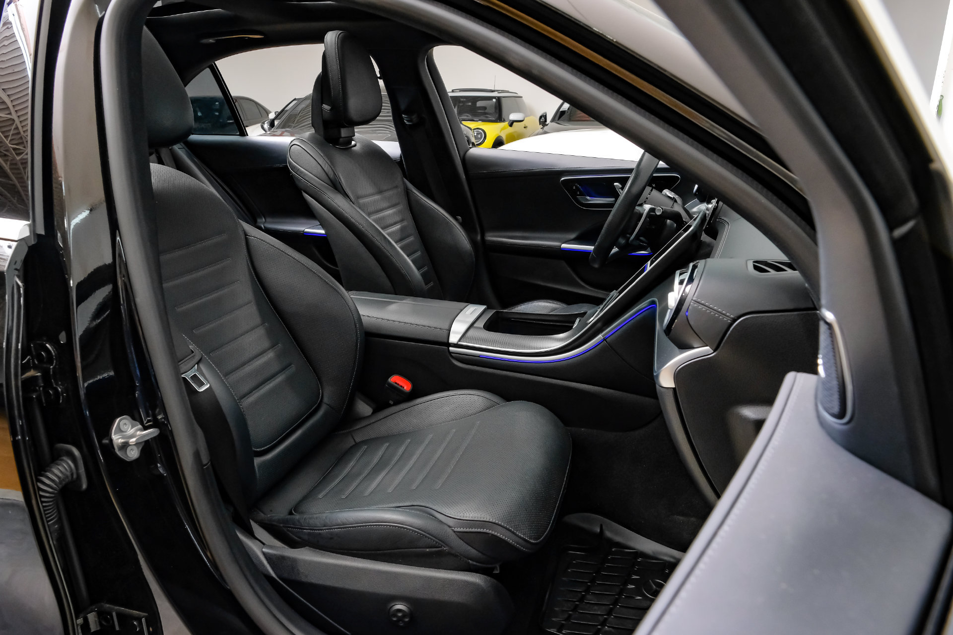 Used 2023 Mercedes-Benz C 43 AMG 4MATIC Sedan image 35