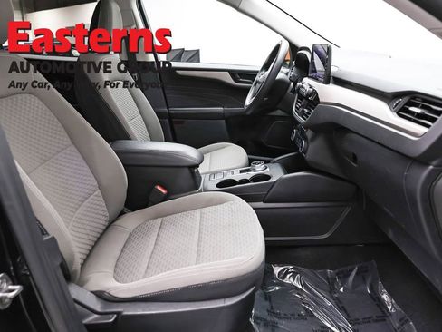 Used 2022 Ford Escape SE AWD/4WD image 24