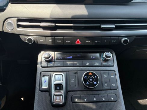 Used 2023 Hyundai Palisade Limited AWD/4WD image 32