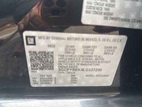 Used 2020 Chevrolet Silverado 1500 Custom w/ Custom Value Package image 10