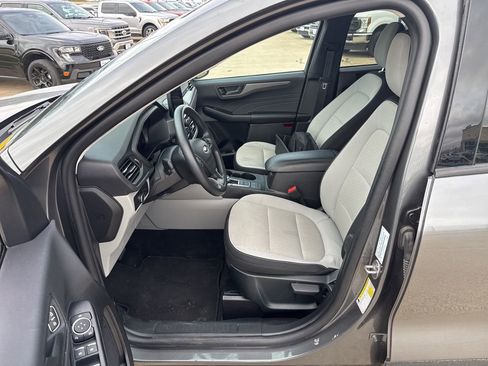 Used 2025 Ford Escape Active image 19