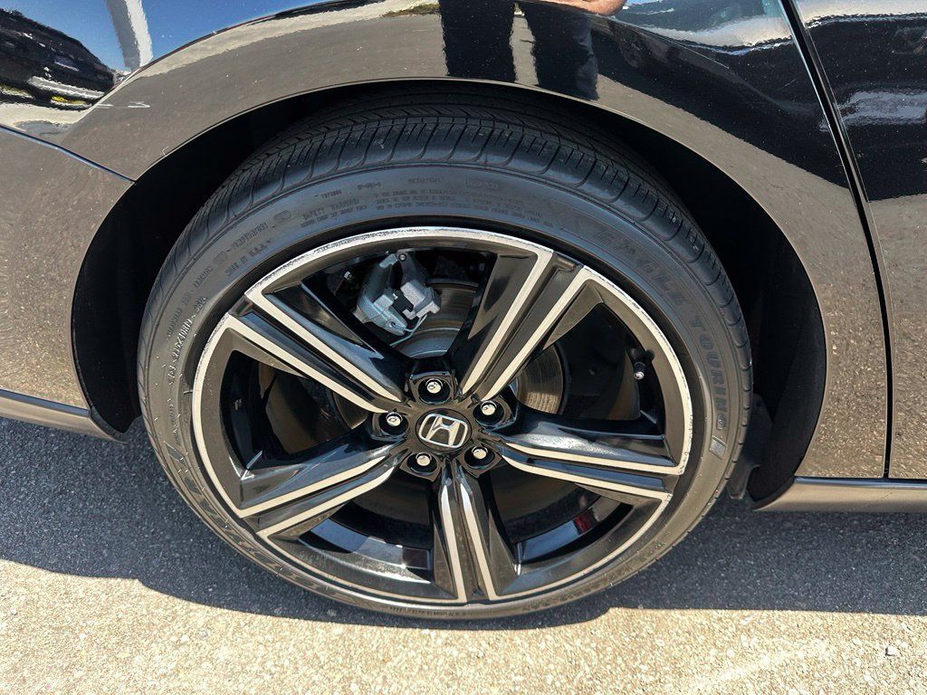 Used 2024 Honda Accord Sport image 12