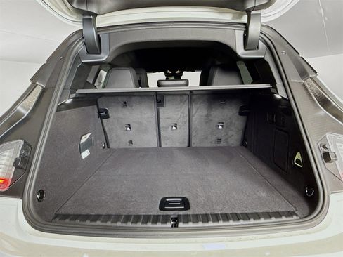 New 2026 BMW iX xDrive60 w/ Premium Package image 28