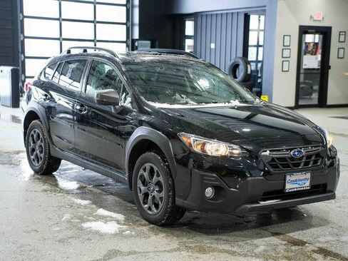 Used 2022 Subaru Crosstrek 2.5i Sport w/ Moonroof Package image 3