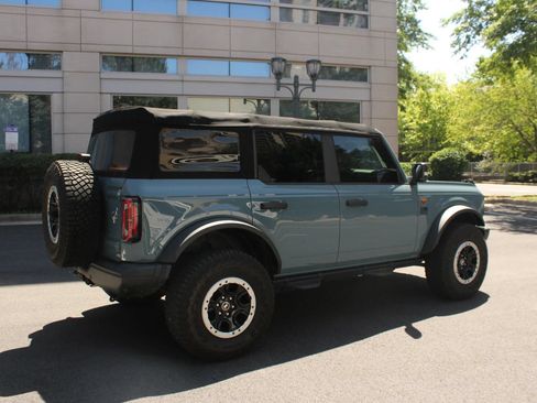 Used 2022 Ford Bronco Badlands w/ Sasquatch Package AWD/4WD image 6