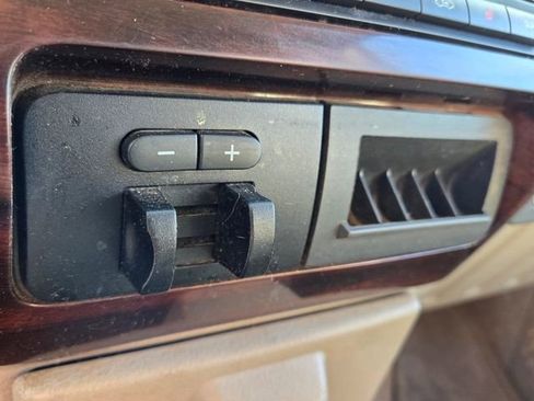 Used 2010 Ford F350 Lariat image 21