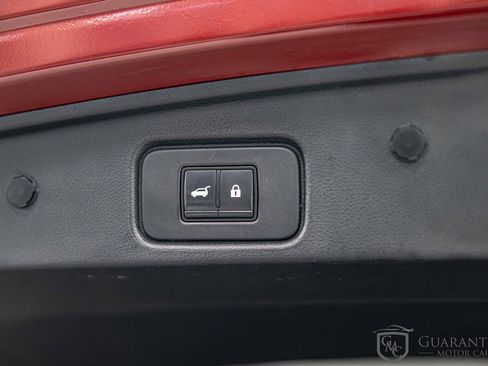 Used 2022 Nissan Pathfinder Platinum w/ Cargo Package image 17