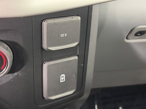 Used 2022 Ford F150 XLT AWD/4WD image 22