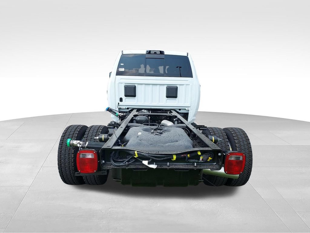 New 2026 RAM 5500 4x4 Crew Cab w/ Laramie Trim Package image 4