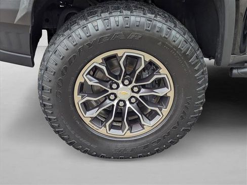 Used 2019 Chevrolet Colorado ZR2 image 22