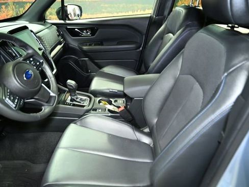 Certified 2025 Subaru Forester Limited image 20