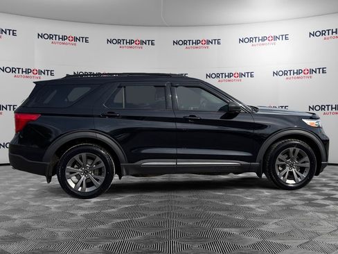 Used 2021 Ford Explorer XLT w/ Equipment Group 202A AWD/4WD image 7