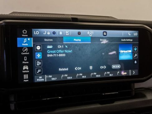 Used 2025 Jeep Wrangler Unlimited Sahara w/ Safety Group AWD/4WD image 19