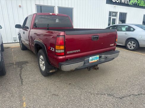 Used 2006 GMC Sierra 1500 SLE w/ Light Duty Power Package AWD/4WD image 4