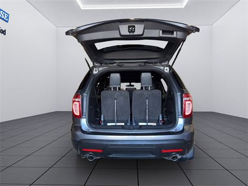 Used 2014 Ford Explorer XLT w/ Equipment Group 202A image 20