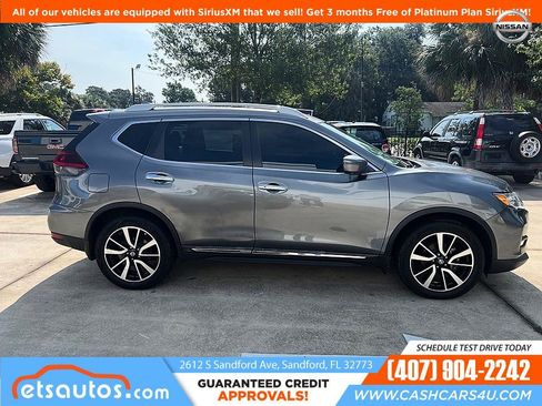Used 2019 Nissan Rogue SL w/ Premium Package FWD image 4