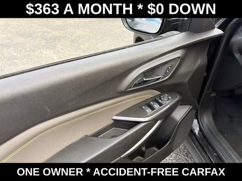 Used 2024 Chevrolet Trax ACTIV w/ Sunroof Package FWD image 13