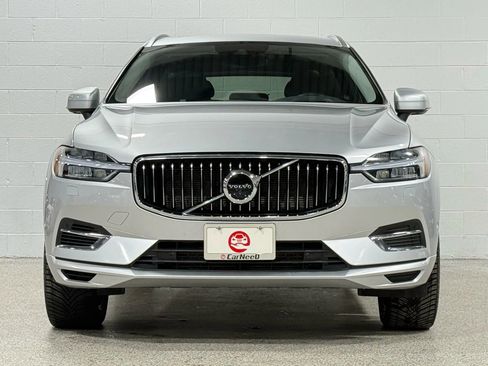 Used 2018 Volvo XC60 T8 Inscription w/ Luxury Seat Package image 3