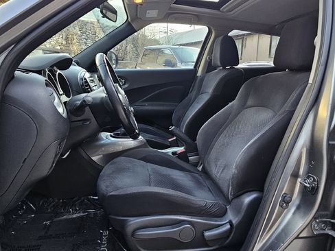 Used 2011 Nissan Juke SV FWD image 9